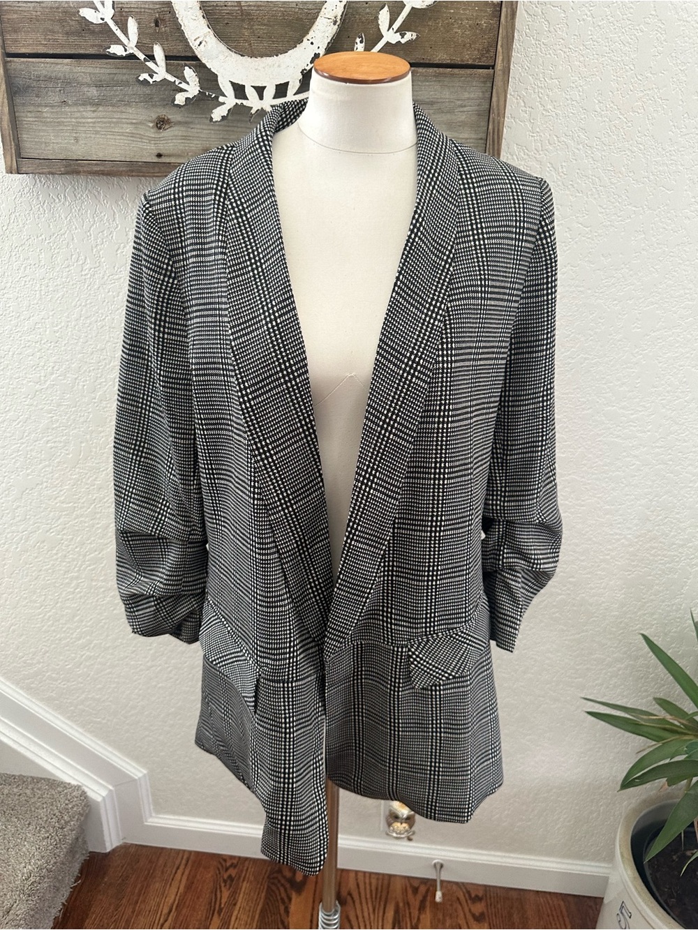 Stitch Fix Daniel Rainn Classic Black & White Plaid Open Blazer size L NWT